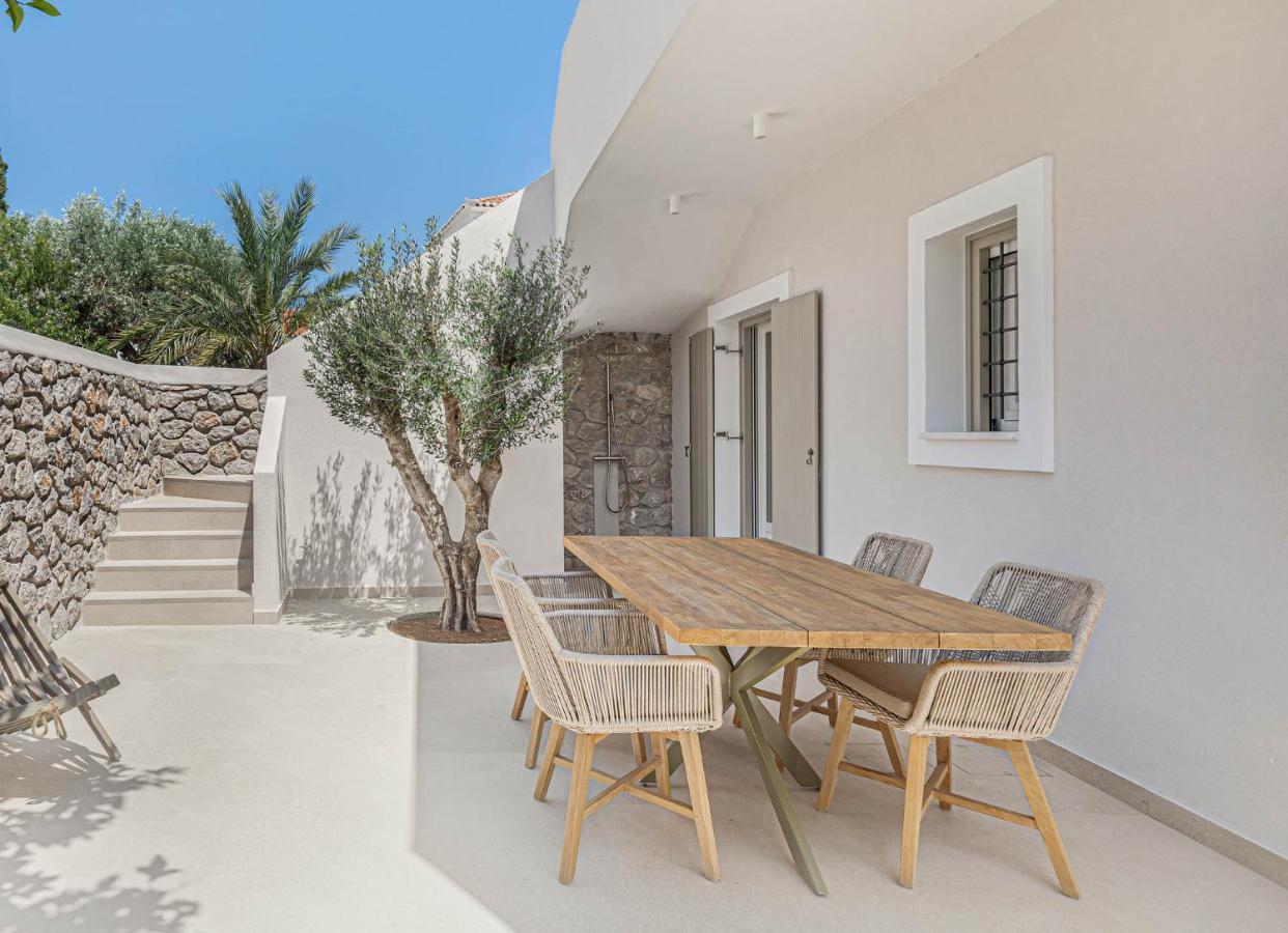 Pearl House - Luxurious New Beach Villa In Spetses Stunning View Ligoneri Zewnętrze zdjęcie
